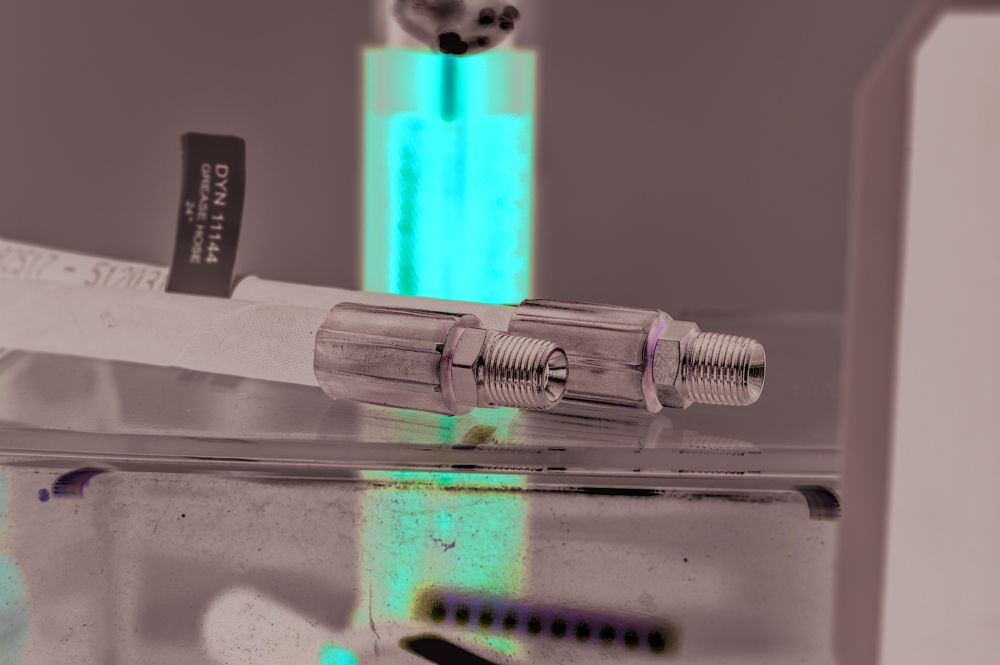 Dynaline (378) 11144 Steel Wire Grease Hose - 24", Reinforced w/ Steel Wire Braid