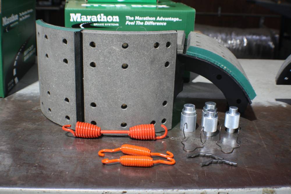 Marathon Brakes (245) NKGL234711QP 4711 GL23 New Standard Lined Brake Shoe Kit (2 Lined Shoes with Hardware) for 16-1/2" x 8-5/8" Meritor Q PLUS