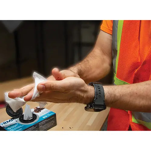 Individually Wrapped Cleaning Wipes - JQ681