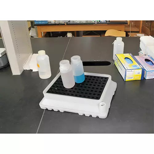 P4 Ultra-Spill Tray® - 1061