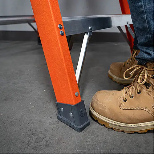 BuildMan® Step Ladder - E-SLFB6T1A